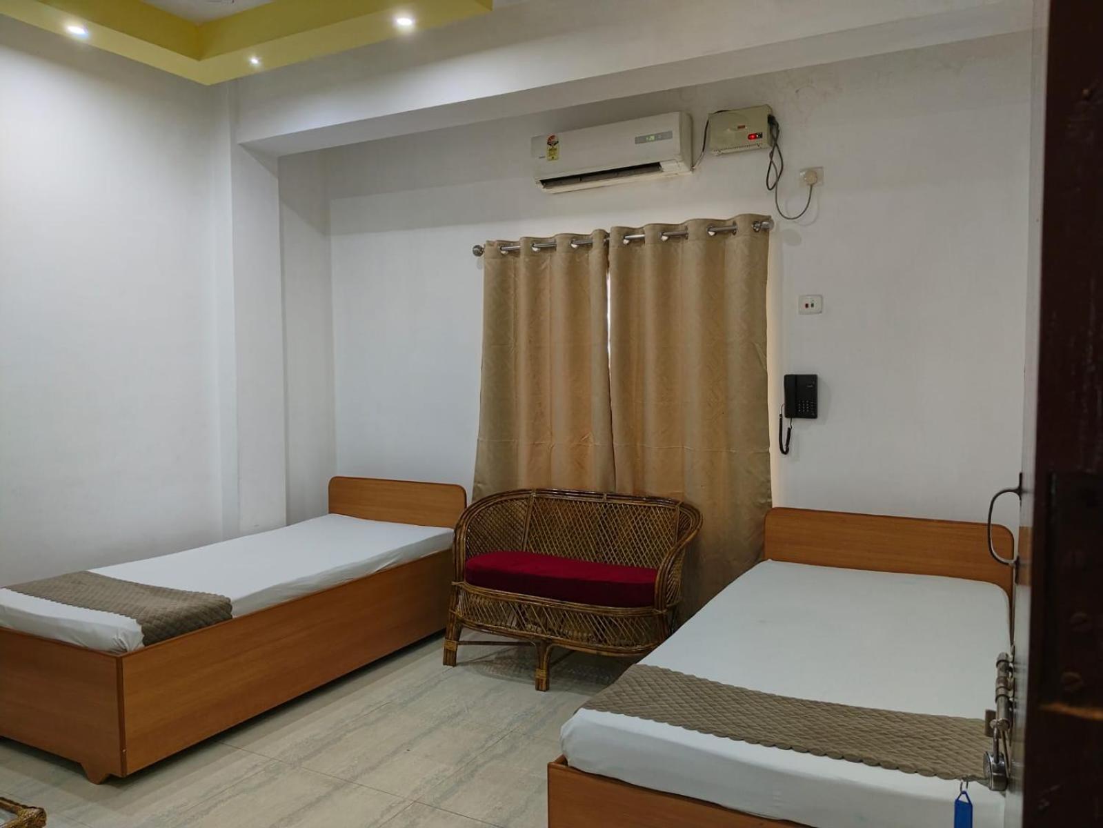 The Executive Inn Guwahati Buitenkant foto