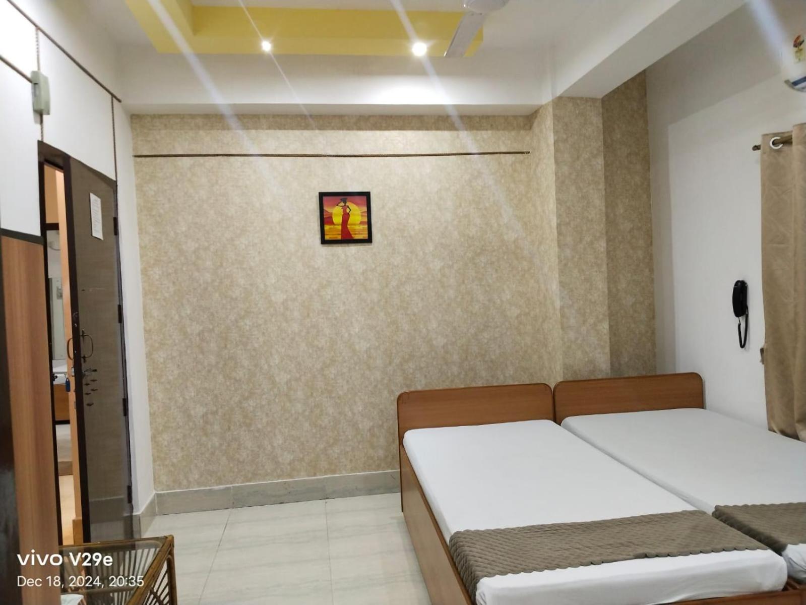 The Executive Inn Guwahati Buitenkant foto