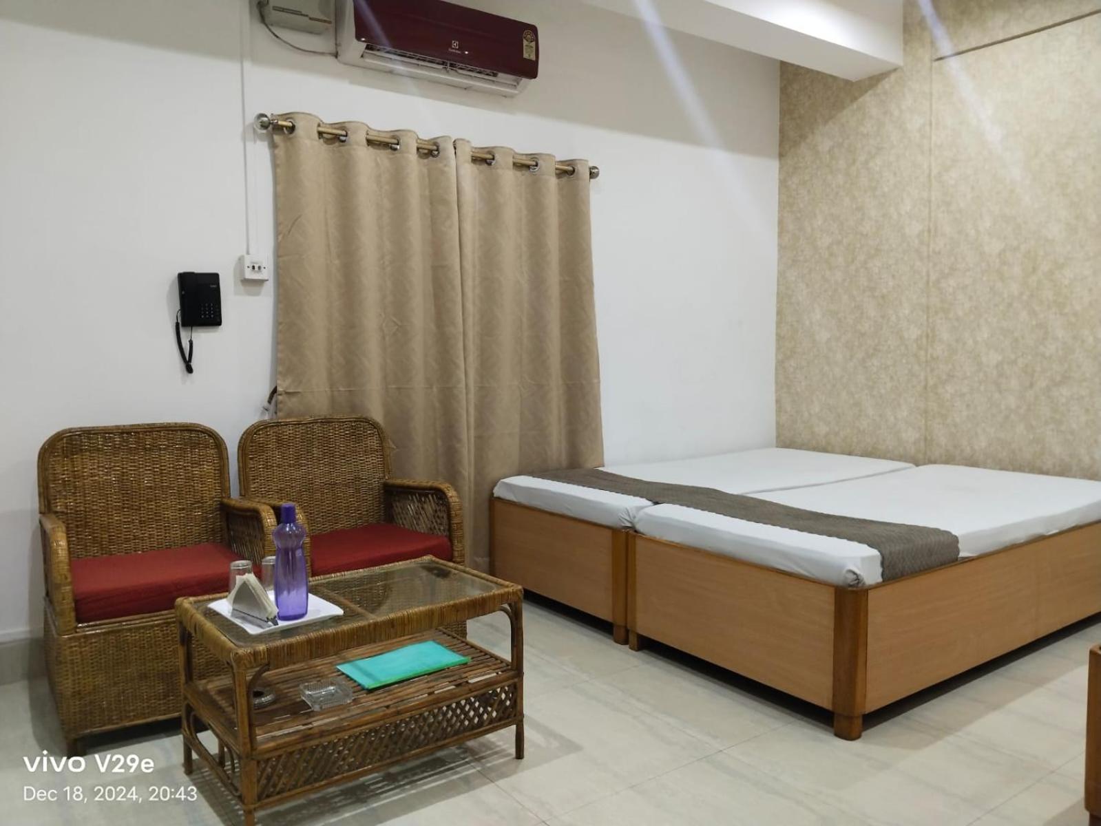 The Executive Inn Guwahati Buitenkant foto