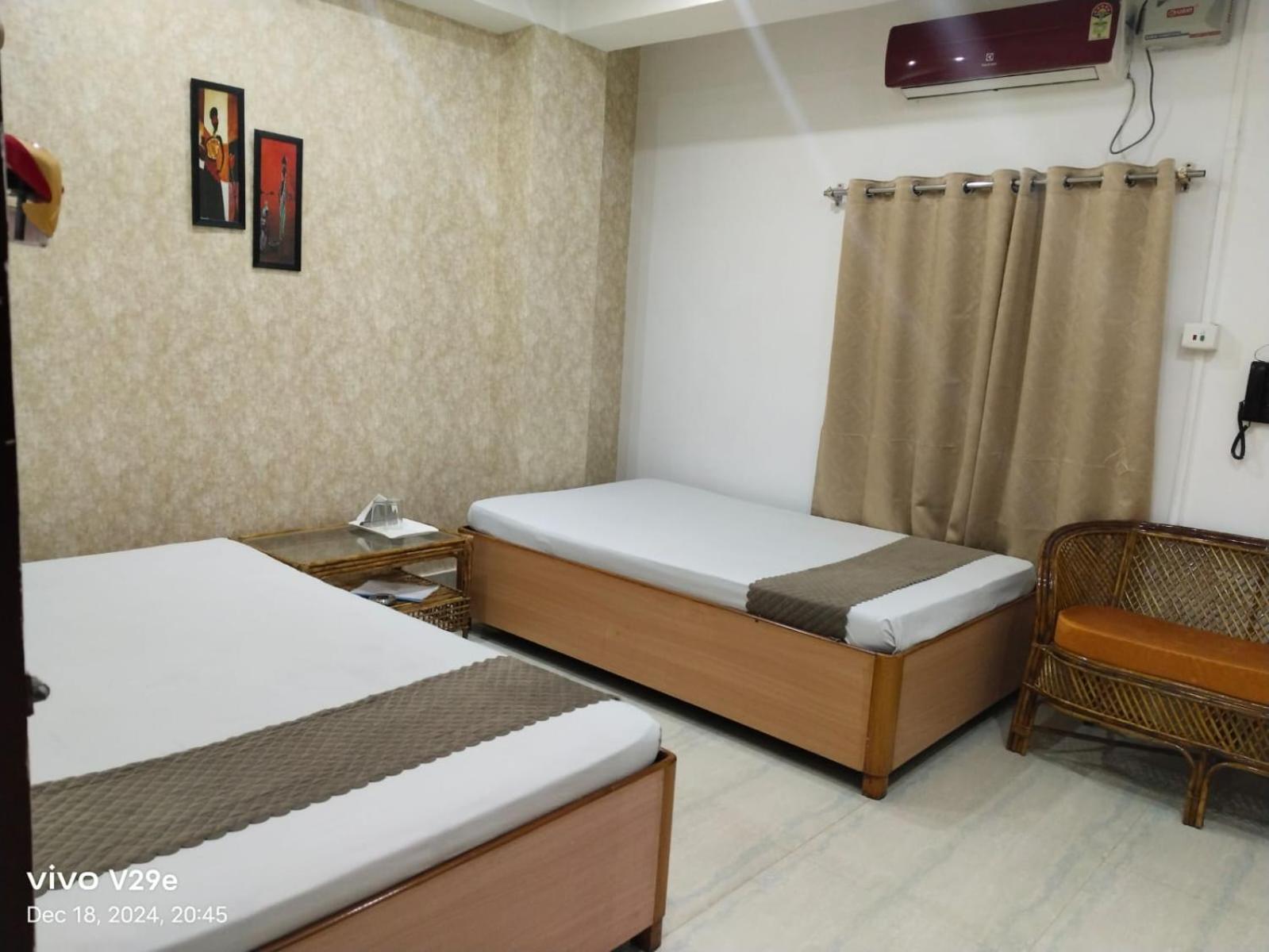 The Executive Inn Guwahati Buitenkant foto