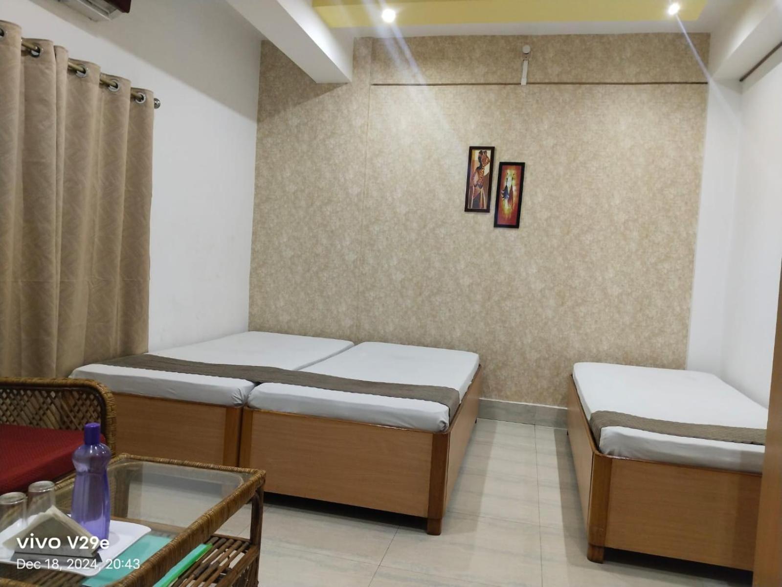 The Executive Inn Guwahati Buitenkant foto